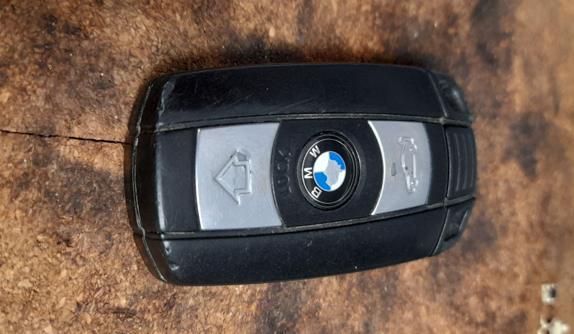 Naprawa pilota samochodowego do BMW E61