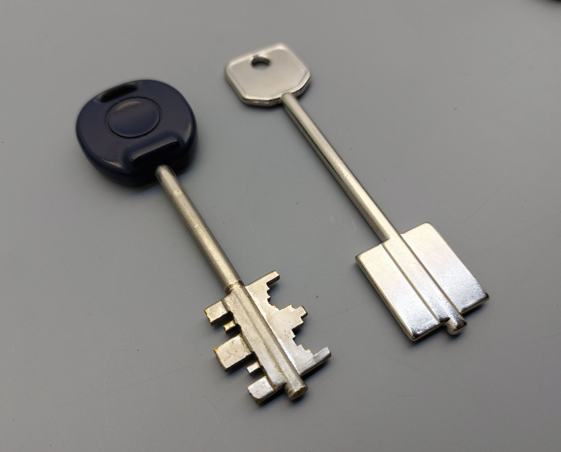 Jak dorobić klucz do zamka drzwi firmy Dierre - Atra