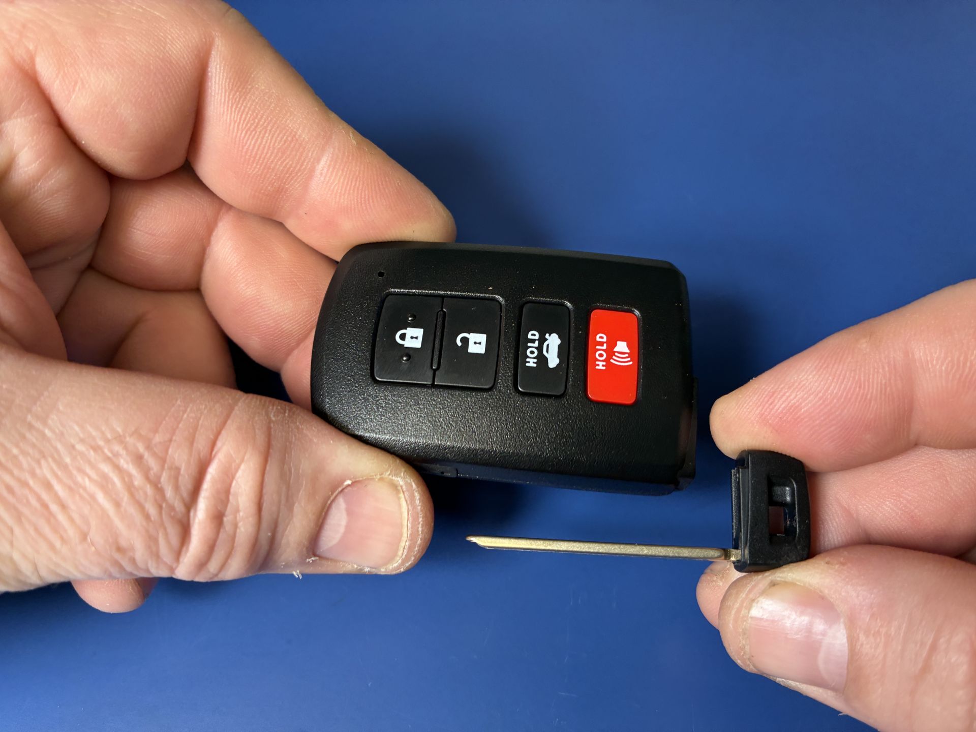 Naprawa kluczy Toyota – Szybka i Skuteczna Pomoc w Awaryjnych Sytuacjach